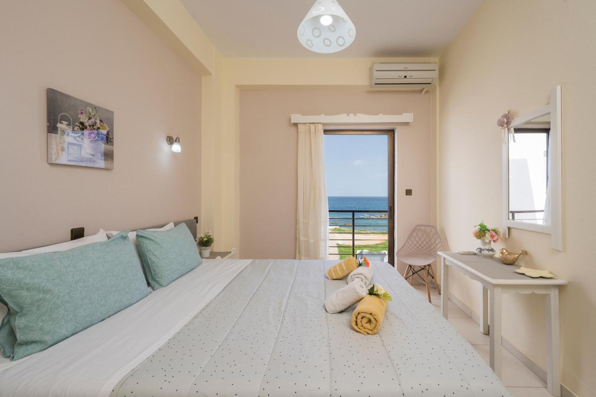 Elita Beachfront Chrissi Akti Chania Exterior foto